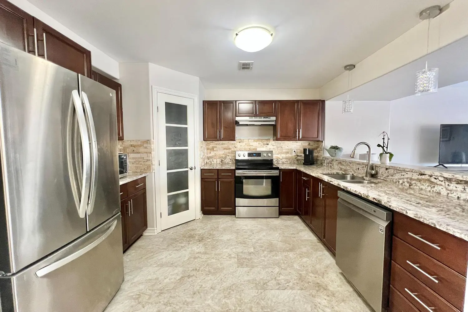 32 Princeton Place photo 5