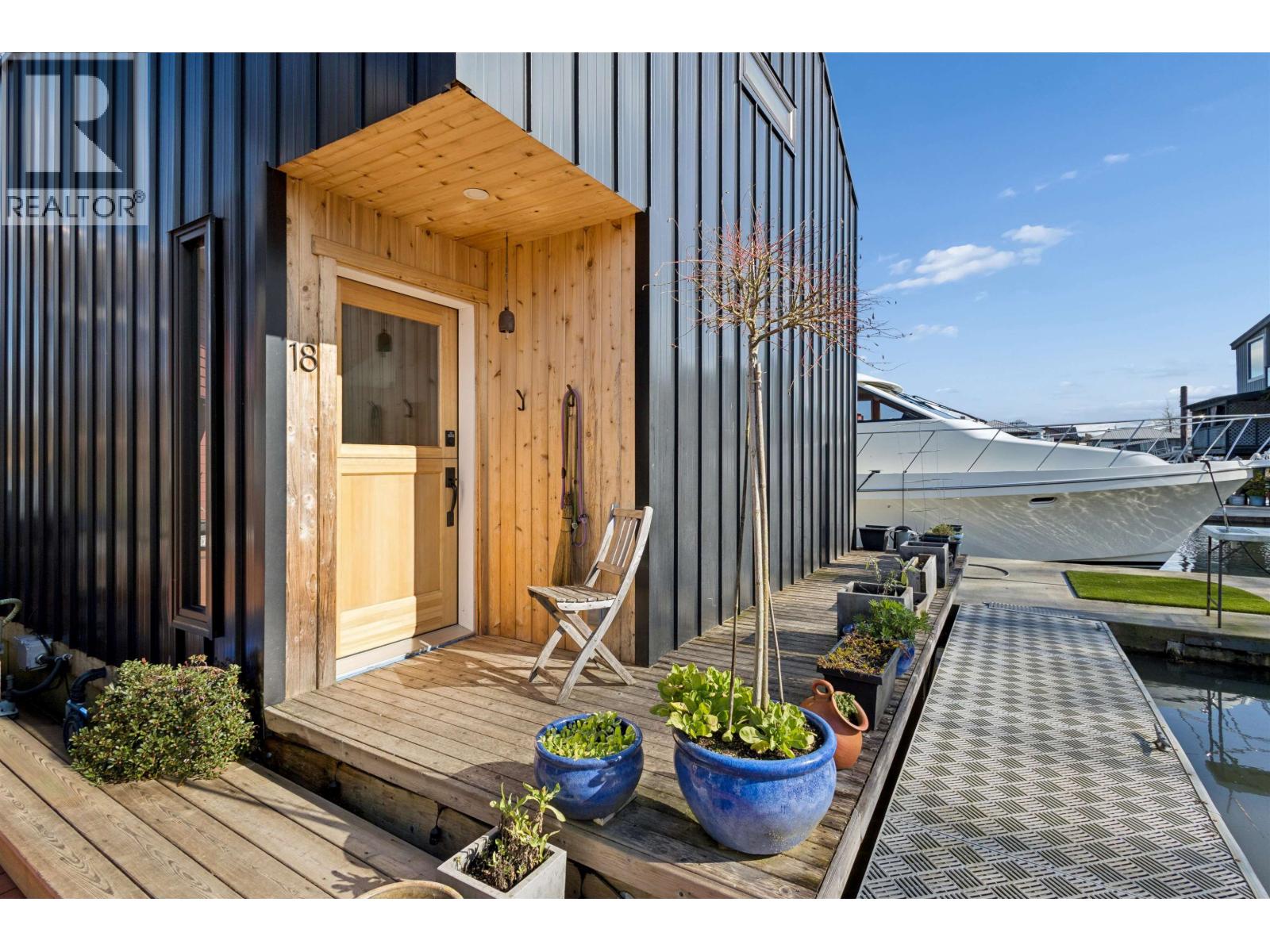 Primary image of 4345 W RIVER ROAD