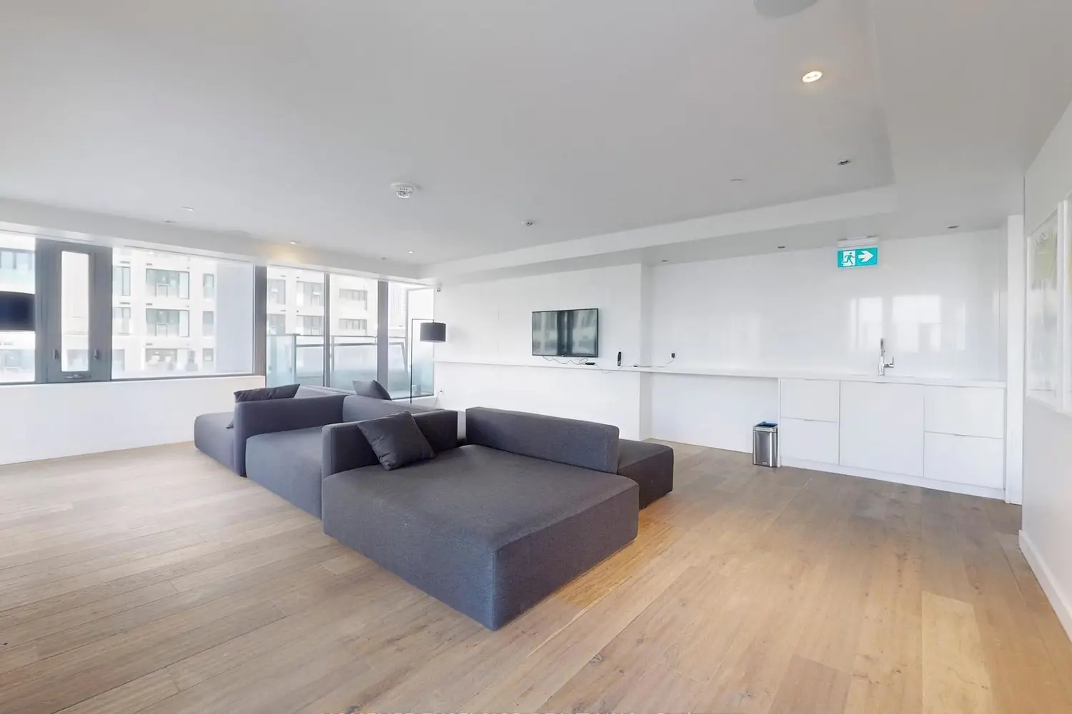 Additional image 9 of 5 Soudan Avenue 716