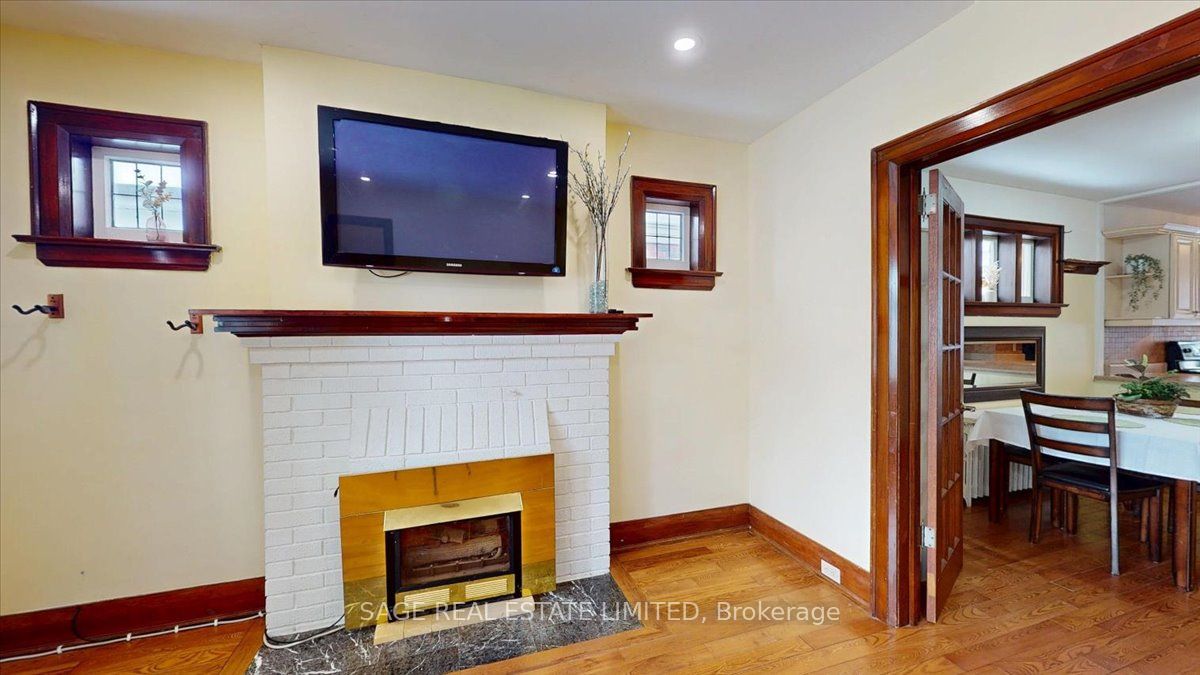 Additional image 3 of 40 William Street, Toronto, ON, M9N 2G7