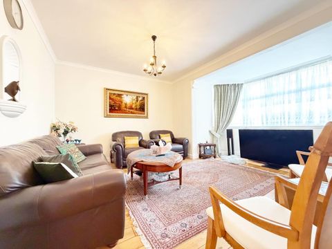 Windermere Avenue, Finchley Central N3