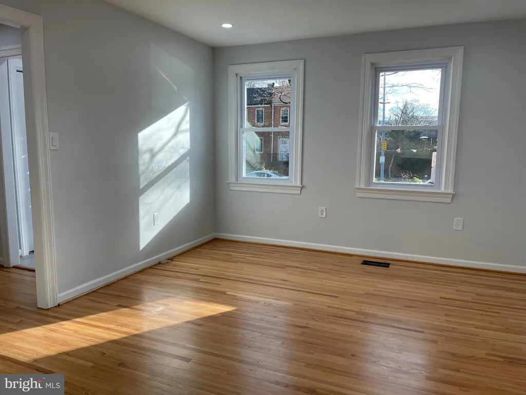 Additional image 11 of 519 G Street SW, Washington, DC 20024