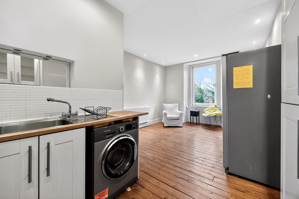 Additional image 3 of 2 bed flat for saleUnderwood Road, Paisley PA3