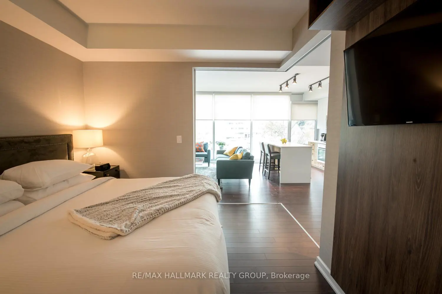 Additional image 11 of 300 Lisgar Street 201