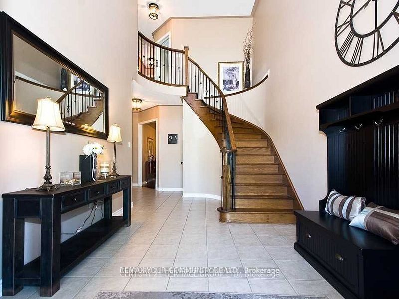 Additional image 3 of 125 Timber Valley Avenue, Richmond Hill, ON, L4E 4Z8
