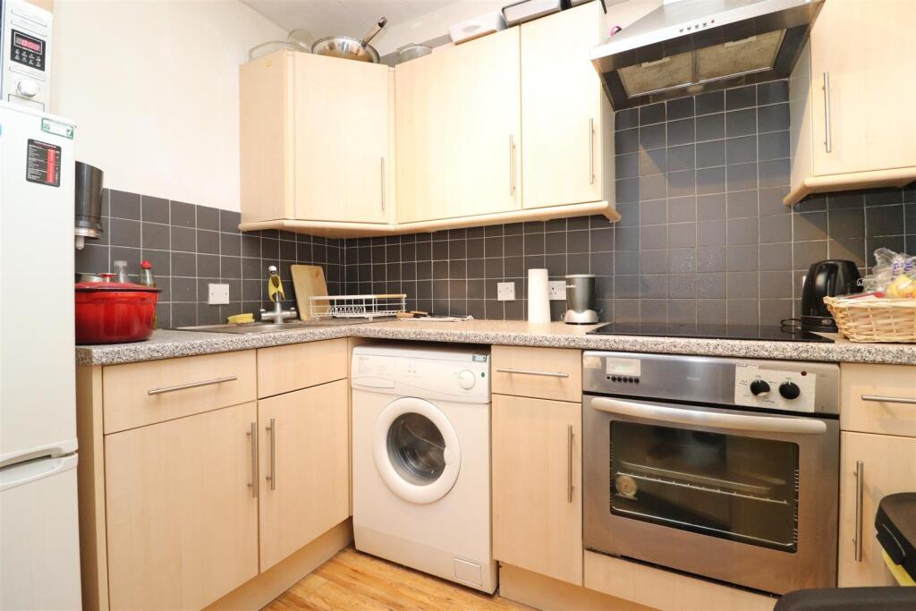 Additional image 5 of Boundary Road, St. Albans