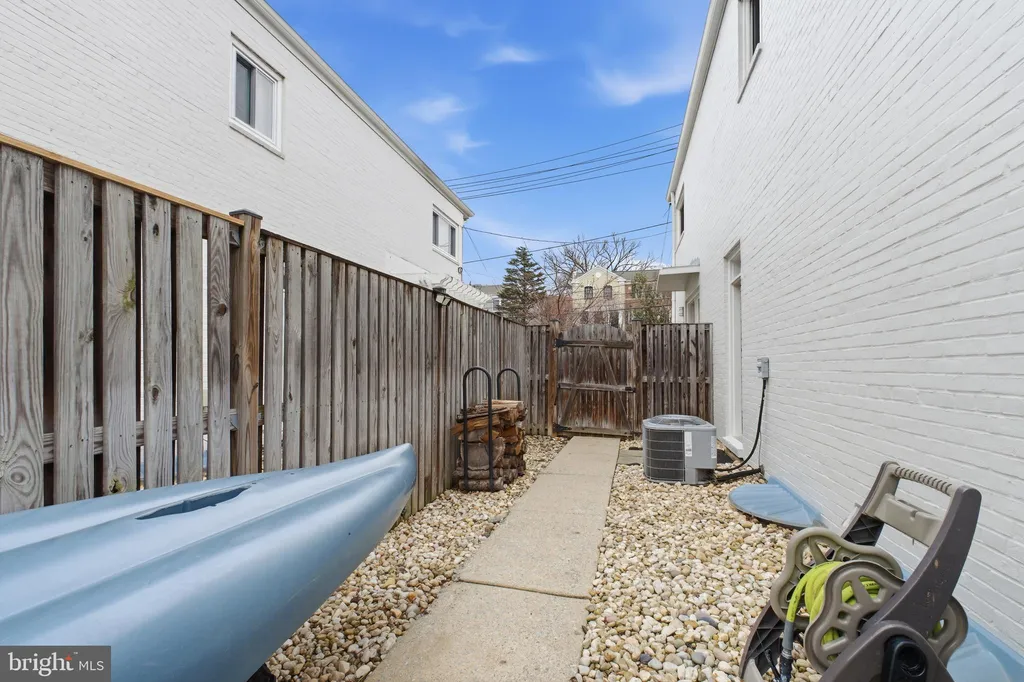 Additional image 42 of 4848 Reservoir Road NW, Washington, DC 20007