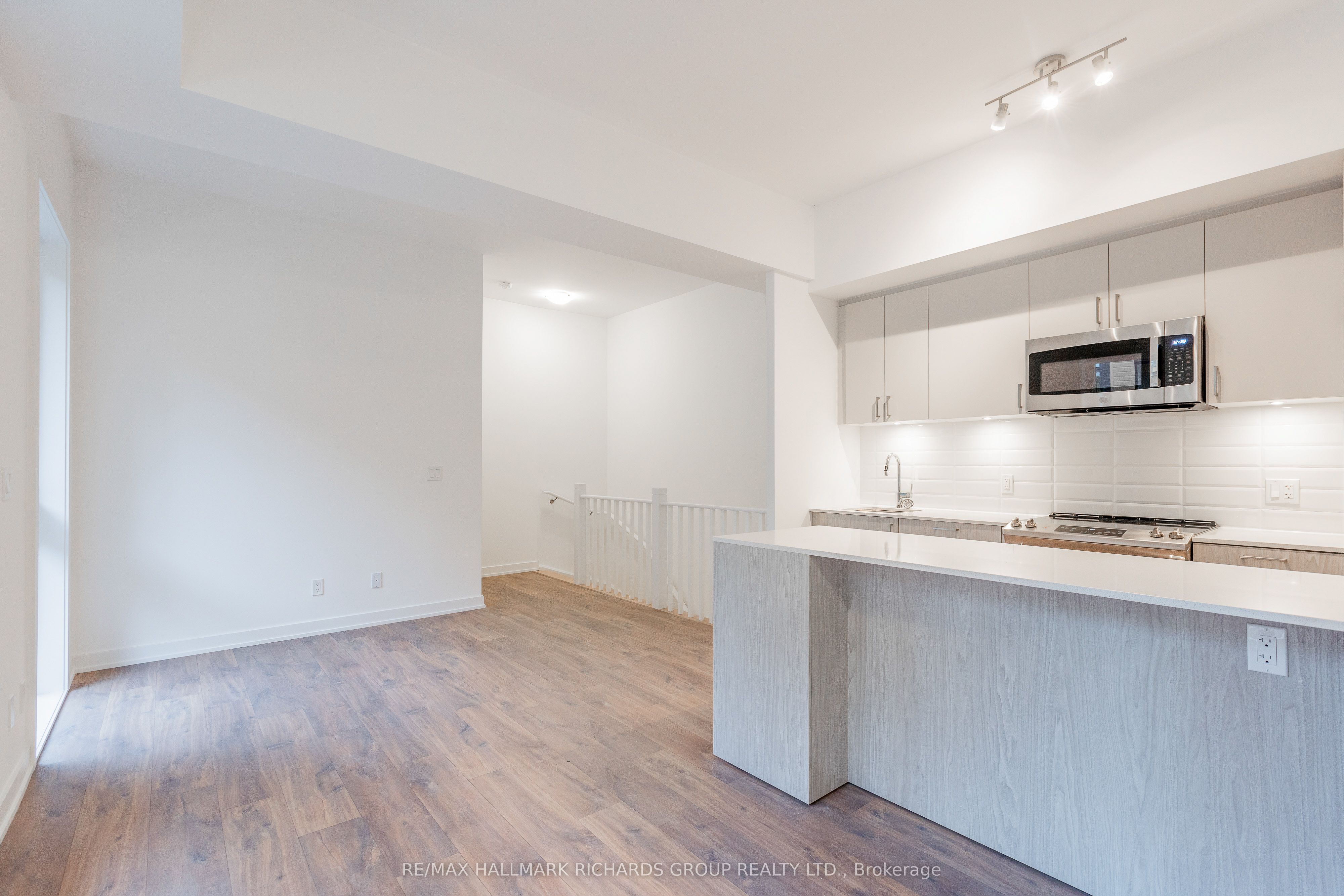 Additional image 4 of 18-35 Birchcliff Avenue, Toronto, ON, M1N 3C5