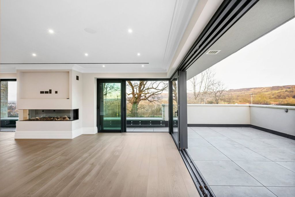 Additional image 10 of 6 bed detached house for saleSovereign View, Charlton Kings, Cheltenham, Gloucestershire GL52