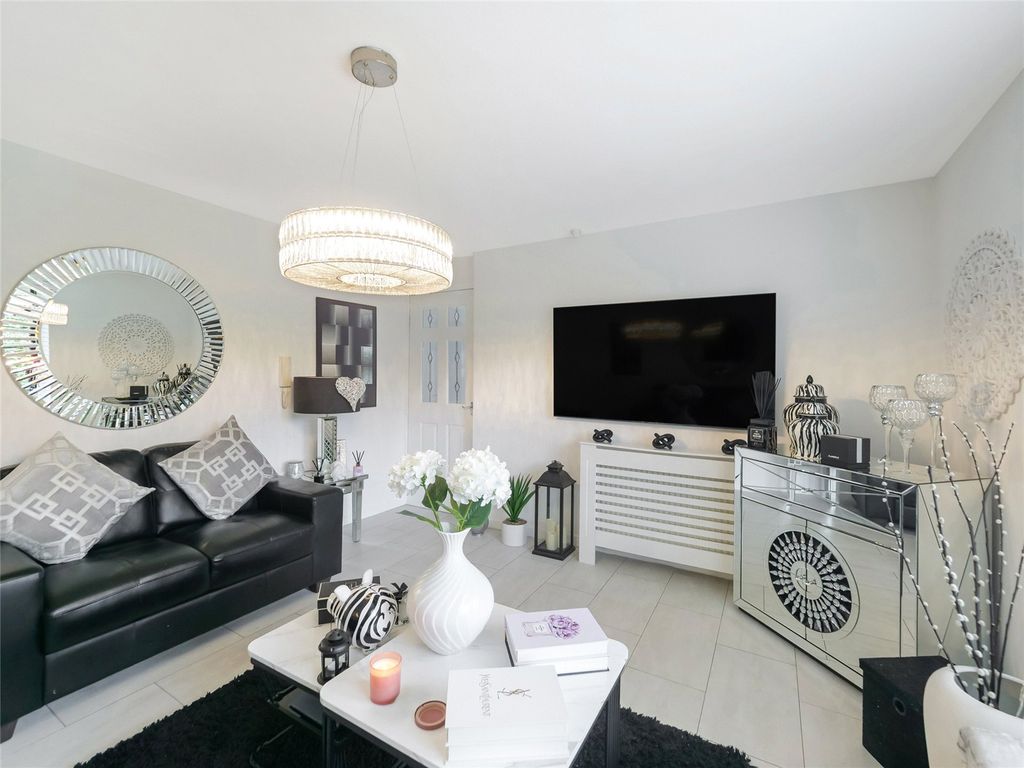 Additional image 8 of 2 bed flat for saleWestknowe Gardens, Rutherglen, Glasgow, South Lanarkshire G73