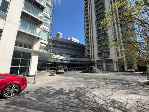Pan Peninsula, West Tower E14, Studio to rent