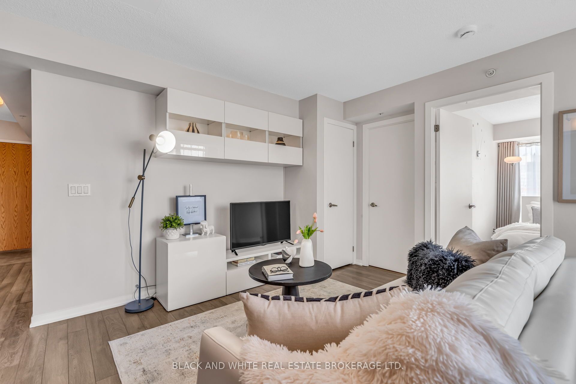 Additional image 4 of 403-20 Joe Shuster Way, Toronto, ON, M6K 0A3