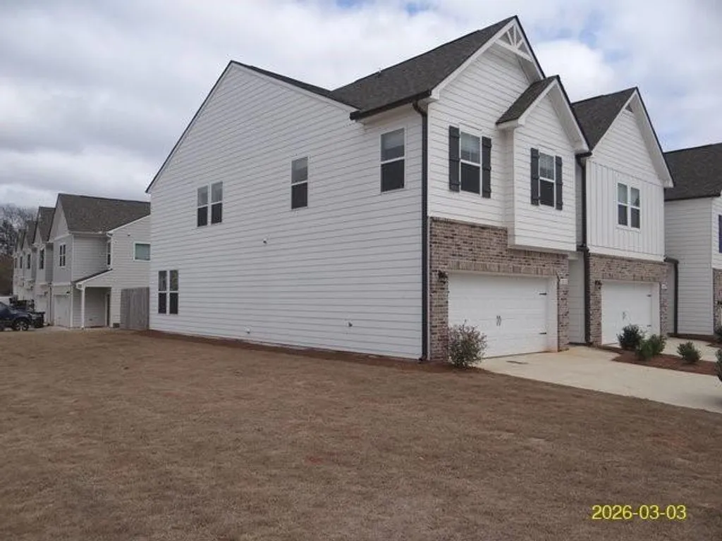 Additional image 3 of 3215 Alana Court, Opelika, AL 36804