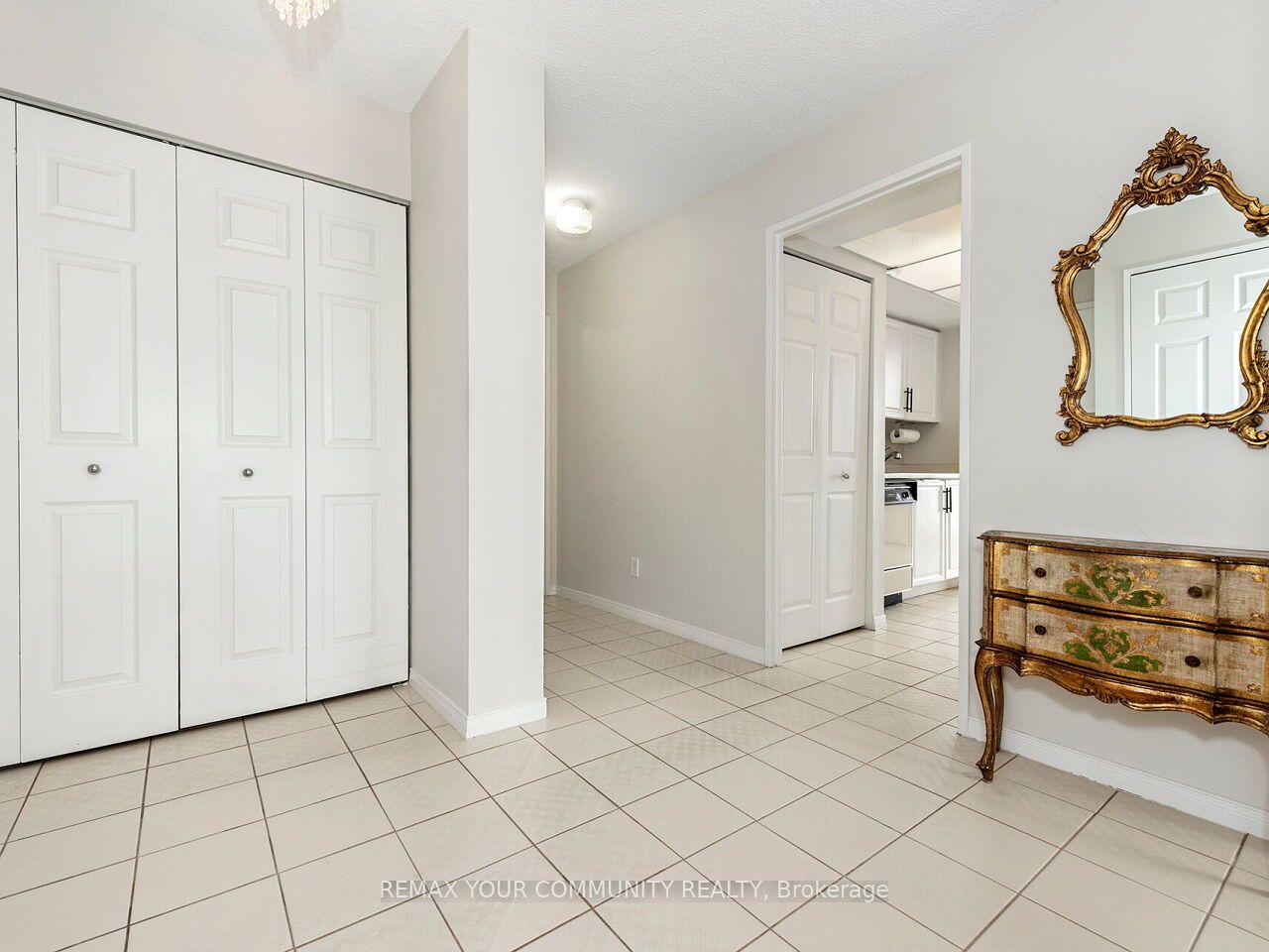 Additional image 6 of 801-1155 Bough Beeches Boulevard, Mississauga, ON, L4W 4N2