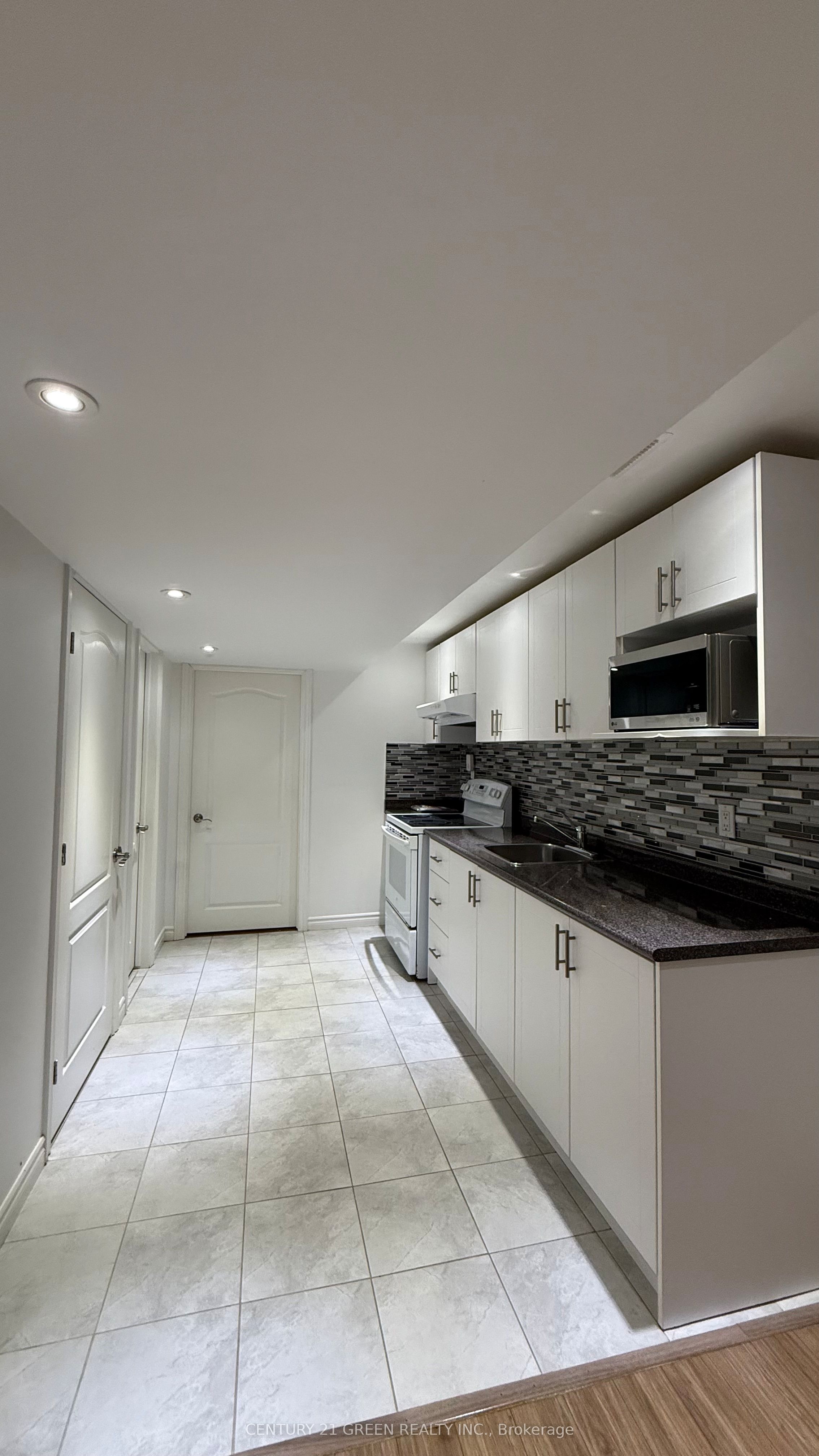 Basement-3243 Stoney Crescent, Mississauga, ON, L5M 0V4