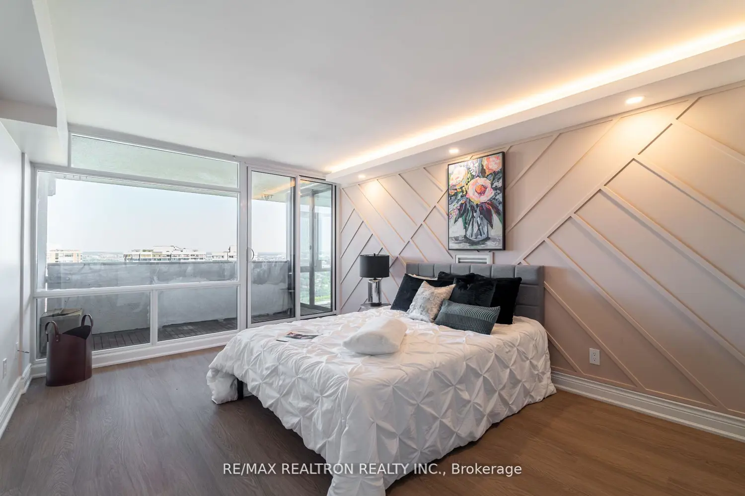 Additional image 11 of 1555 Finch Avenue 3002