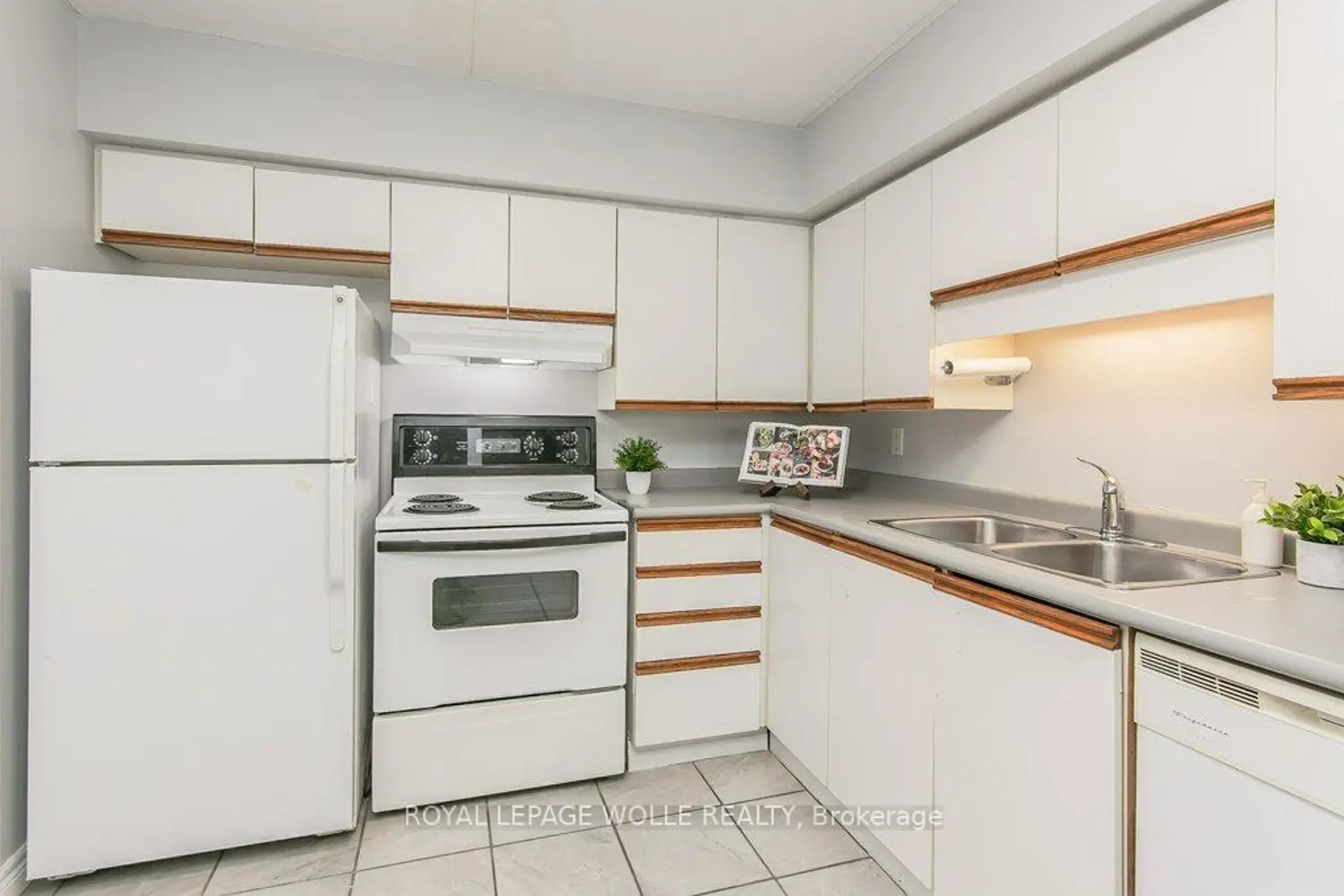 Additional image 2 of 50 Campbell Court 103