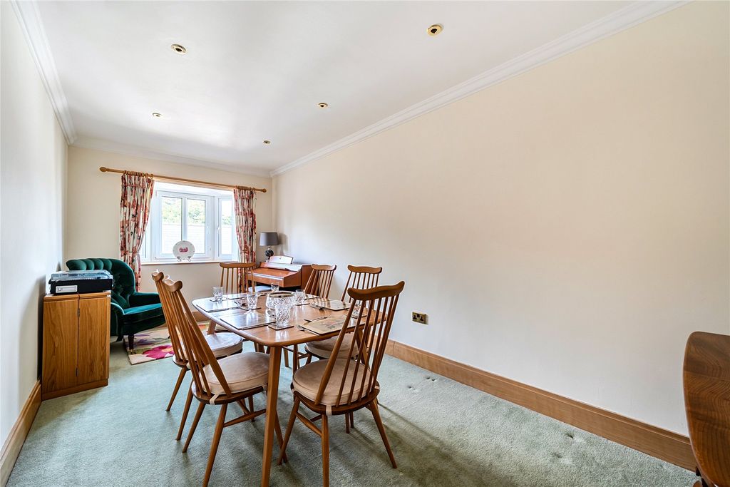 Additional image 13 of 4 bed flat for salePalm Court, 8 Coastguard Road, Budleigh Salterton, Devon EX9