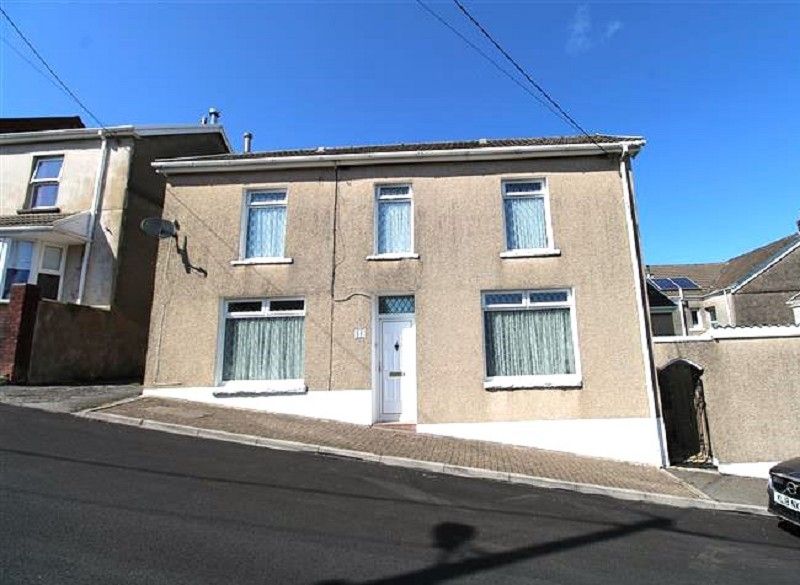 3 bed detached house for saleFairy Glen, Ogmore Vale, Bridgend, Bridgend County. CF32