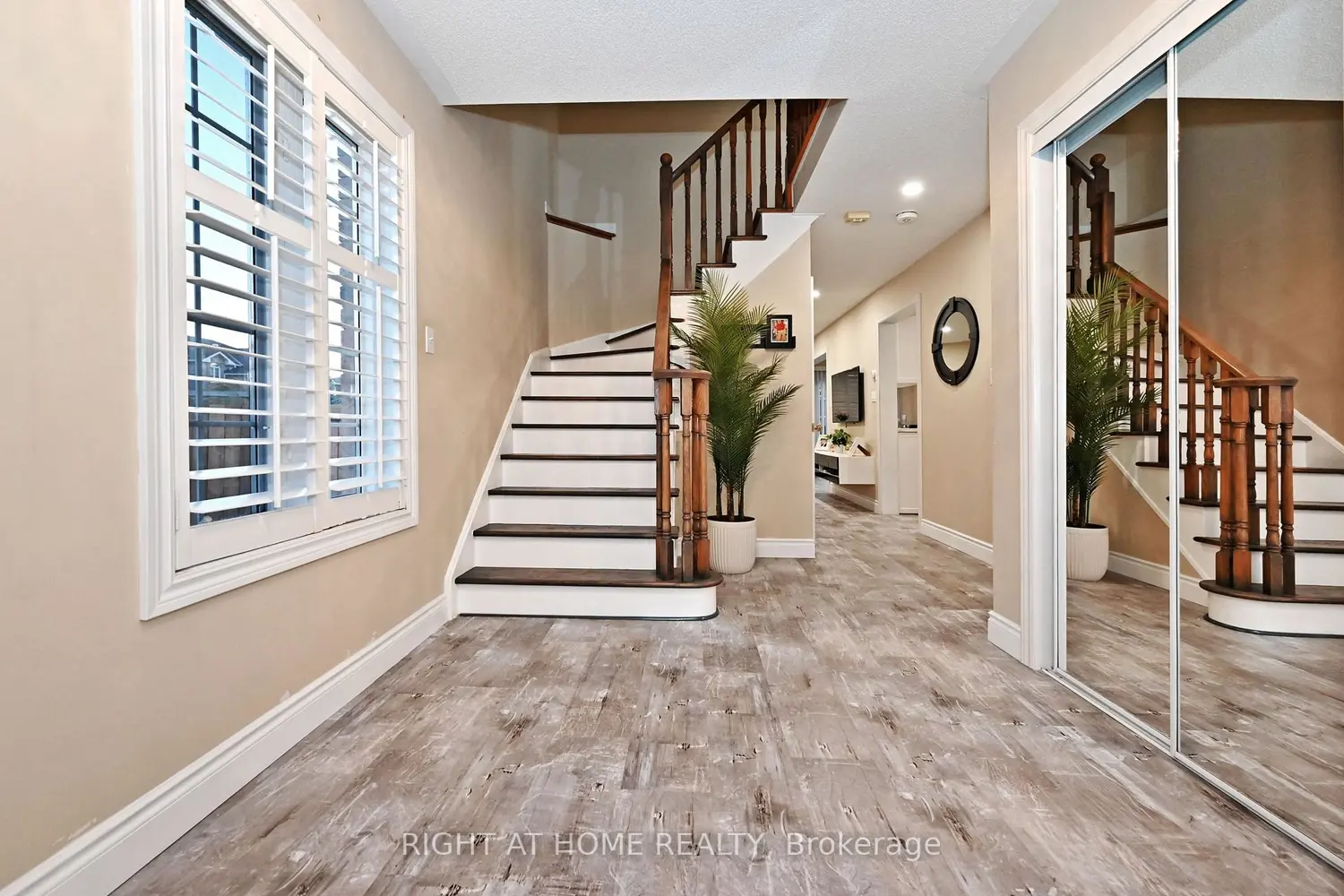73 Bloomgate Crescent photo 2