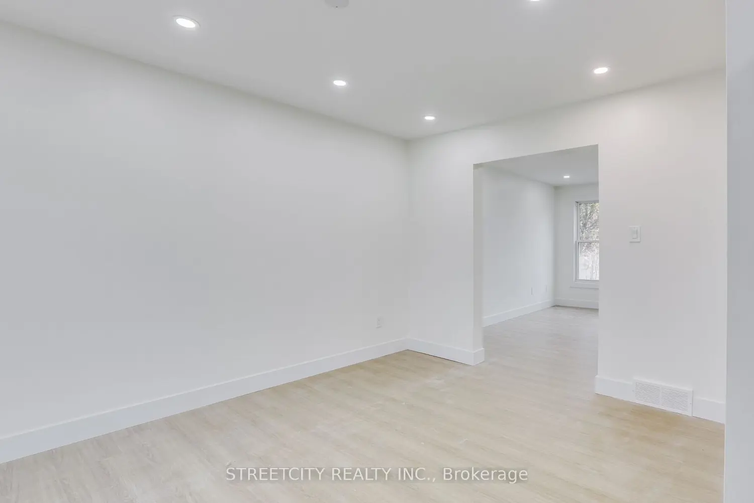 Additional image 7 of 25 Augusta Crescent