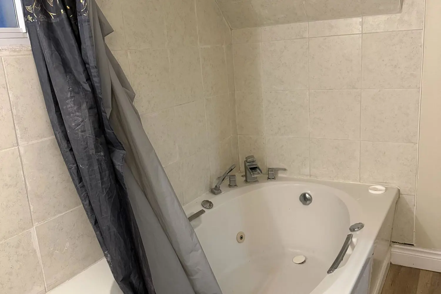 Additional image 18 of 53 Robert Street