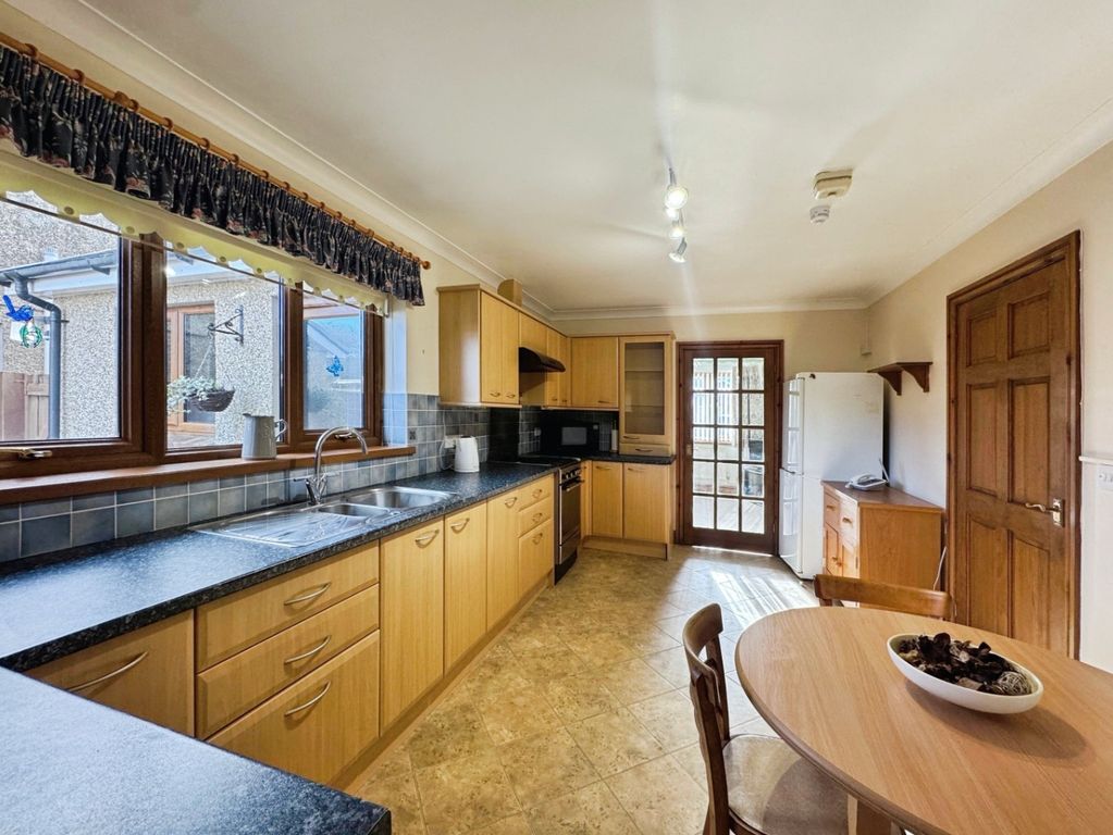 Additional image 6 of 3 bed detached bungalow for saleWaungoch, Upper Tumble, Llanelli, Carmarthenshire SA14