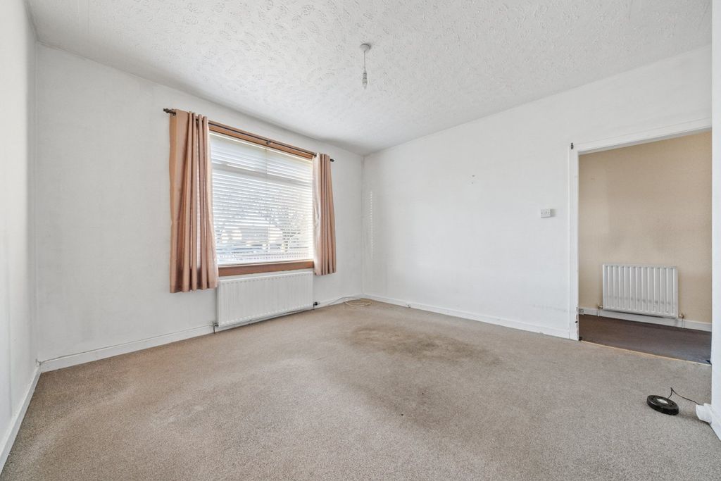 Additional image 14 of 2 bed flat for saleNewlands Road, Grangemouth FK3