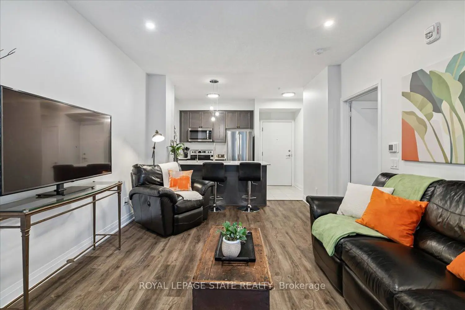 Additional image 5 of 16 Concord Place 150