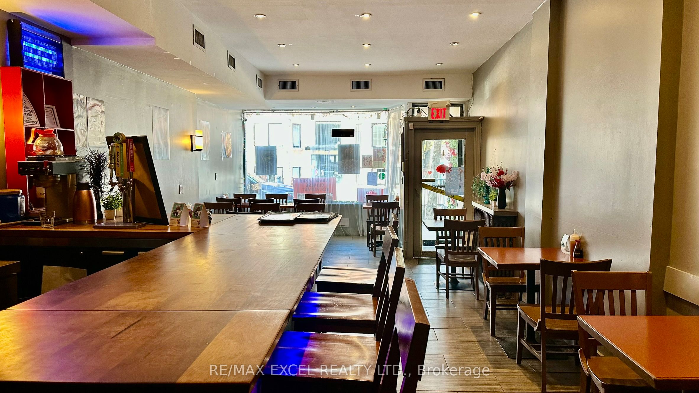 Additional image 3 of 371 Roncesvalles Avenue E, Toronto, ON, M6R 2M7