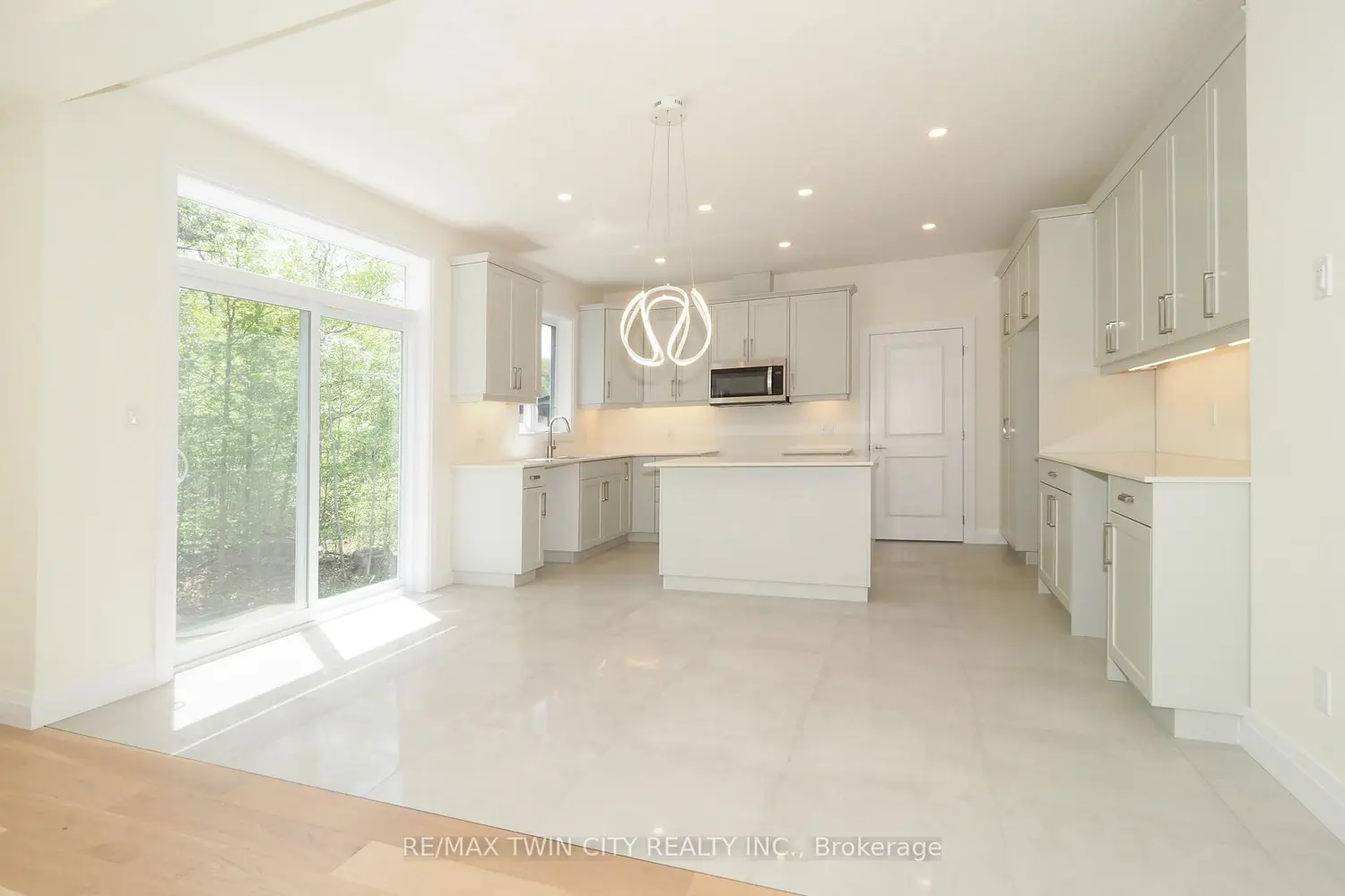 Additional image 8 of 220 Jeffrey Place