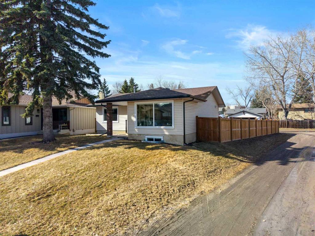 Additional image 2 of 16 Midcrest Rise SE, Calgary, AB, T2X 1B7