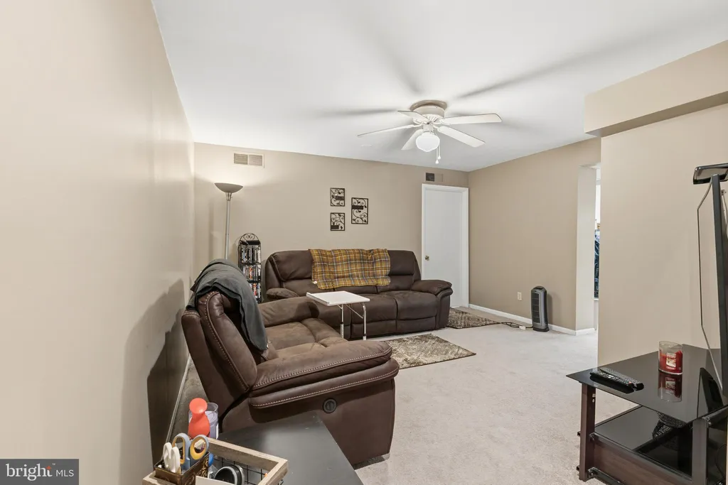 33 Pepperwood Lane, Bear, DE 19701