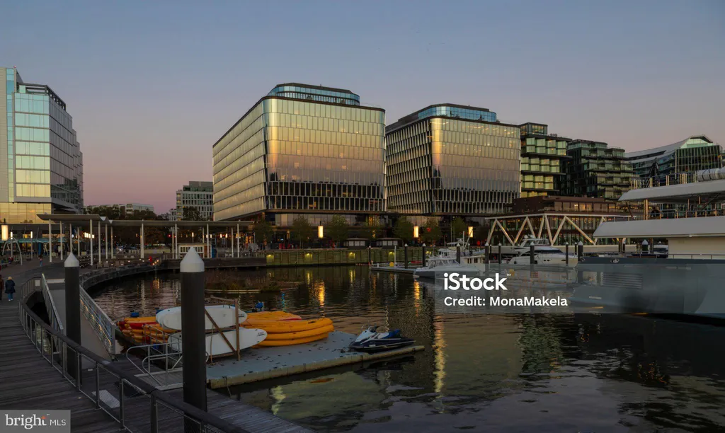 490 M Street SW Unit 409, Washington, DC 20024