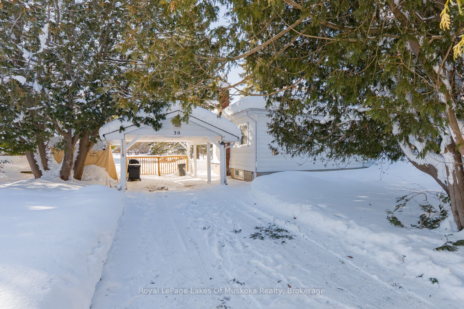 Additional image 2 of 30 Kitchen Road S, Huntsville, ON, P1H 1Y3