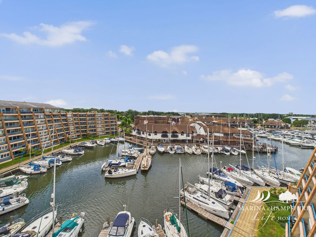 2 bed flat for saleOyster Quay, Port Solent PO6