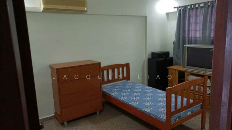 Primary image of 328 Hougang Avenue 5