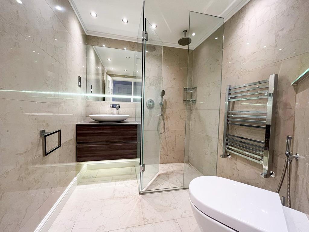 Additional image 6 of 3 Bed Penthouse, The Quadrangle, SW10, N1 7GU