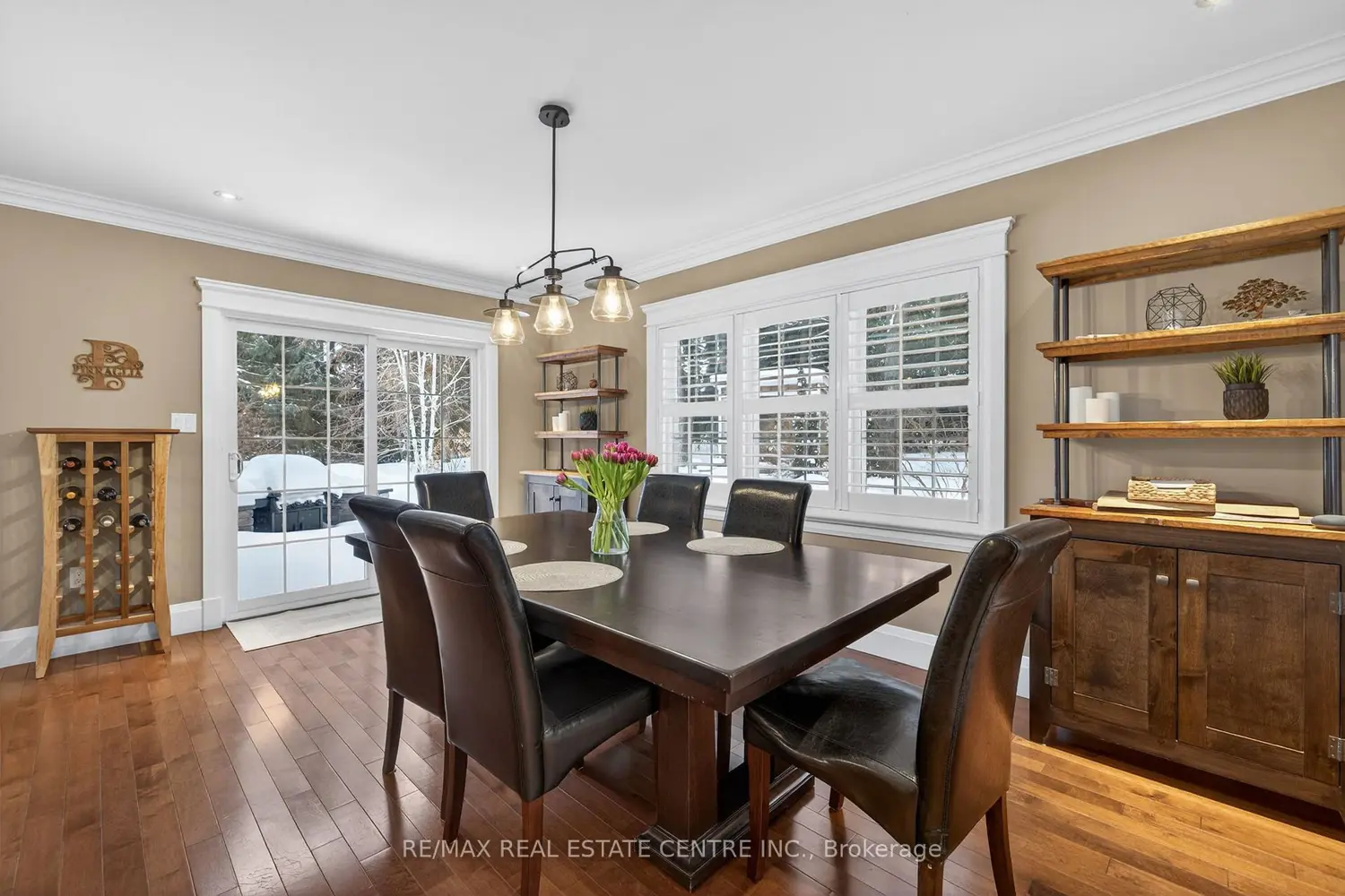 Additional image 8 of 19 Golden Road