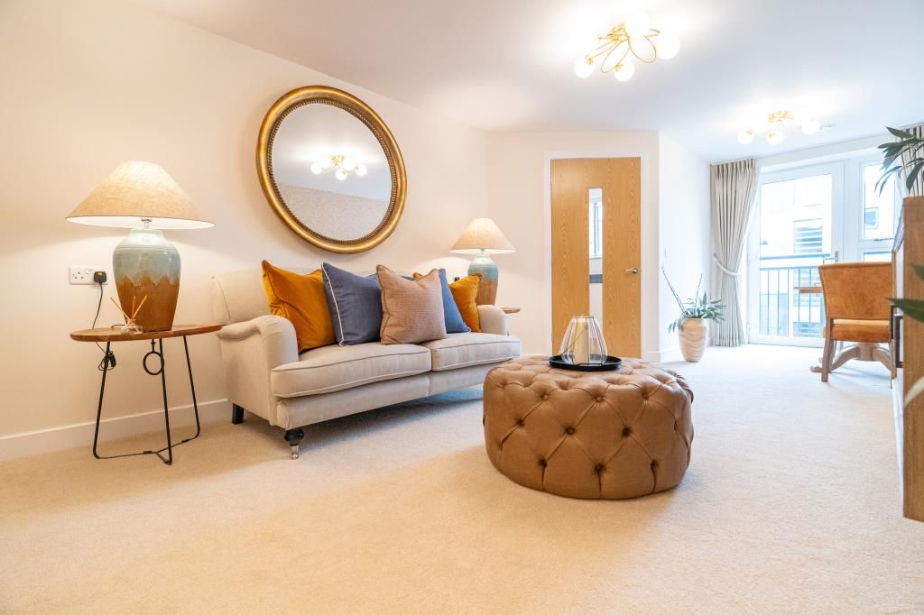 2 bed flat for saleThatcham, Berkshire RG19 photo 3