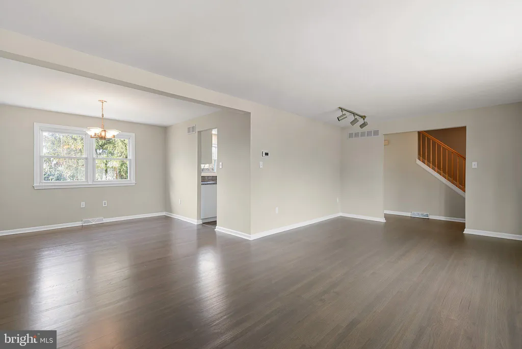 Additional image 13 of 12 Lesley Lane, New Castle, DE 19720