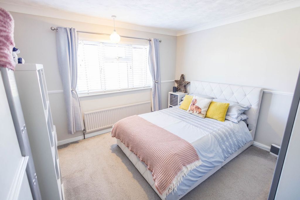 Additional image 9 of 3 bed terraced house for saleClaudian Way, Grays RM16