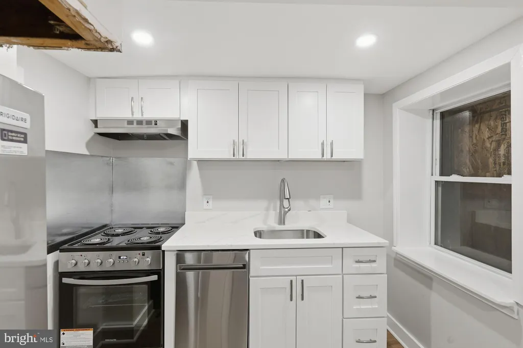 Additional image 8 of 2388 Champlain Street NW APT 2, Washington, DC 20009