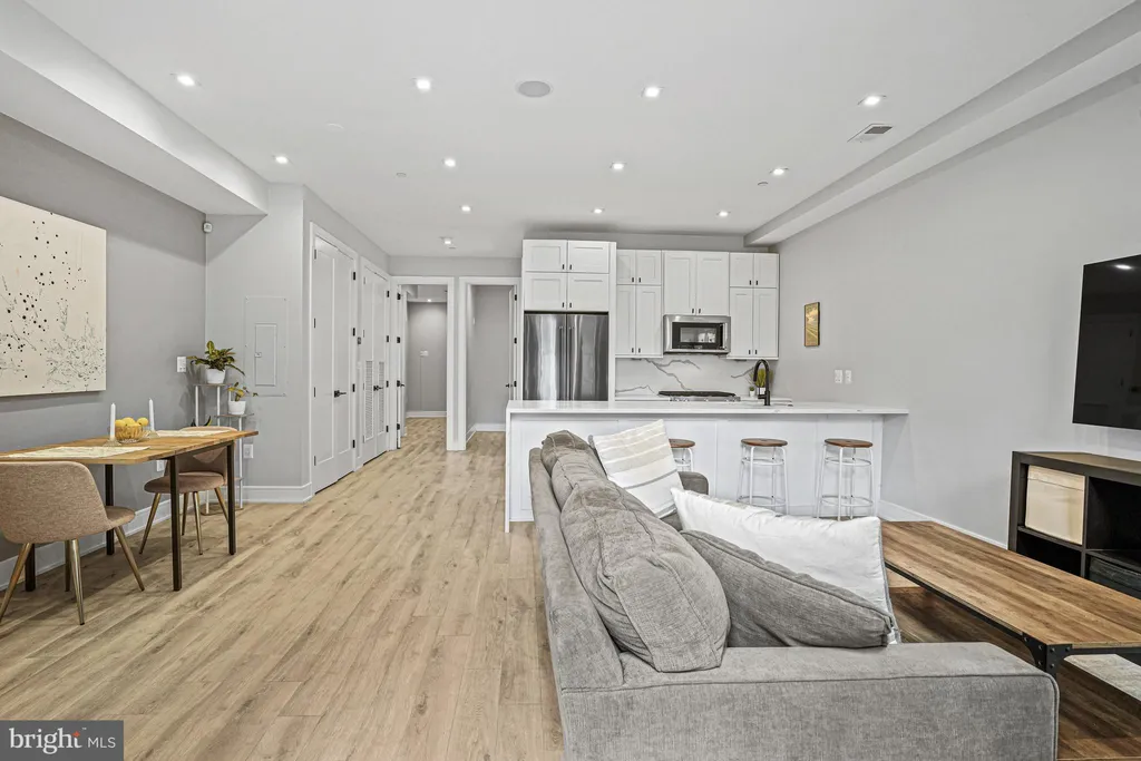 Additional image 5 of 725 Euclid Street NW Unit 1, Washington, DC 20001