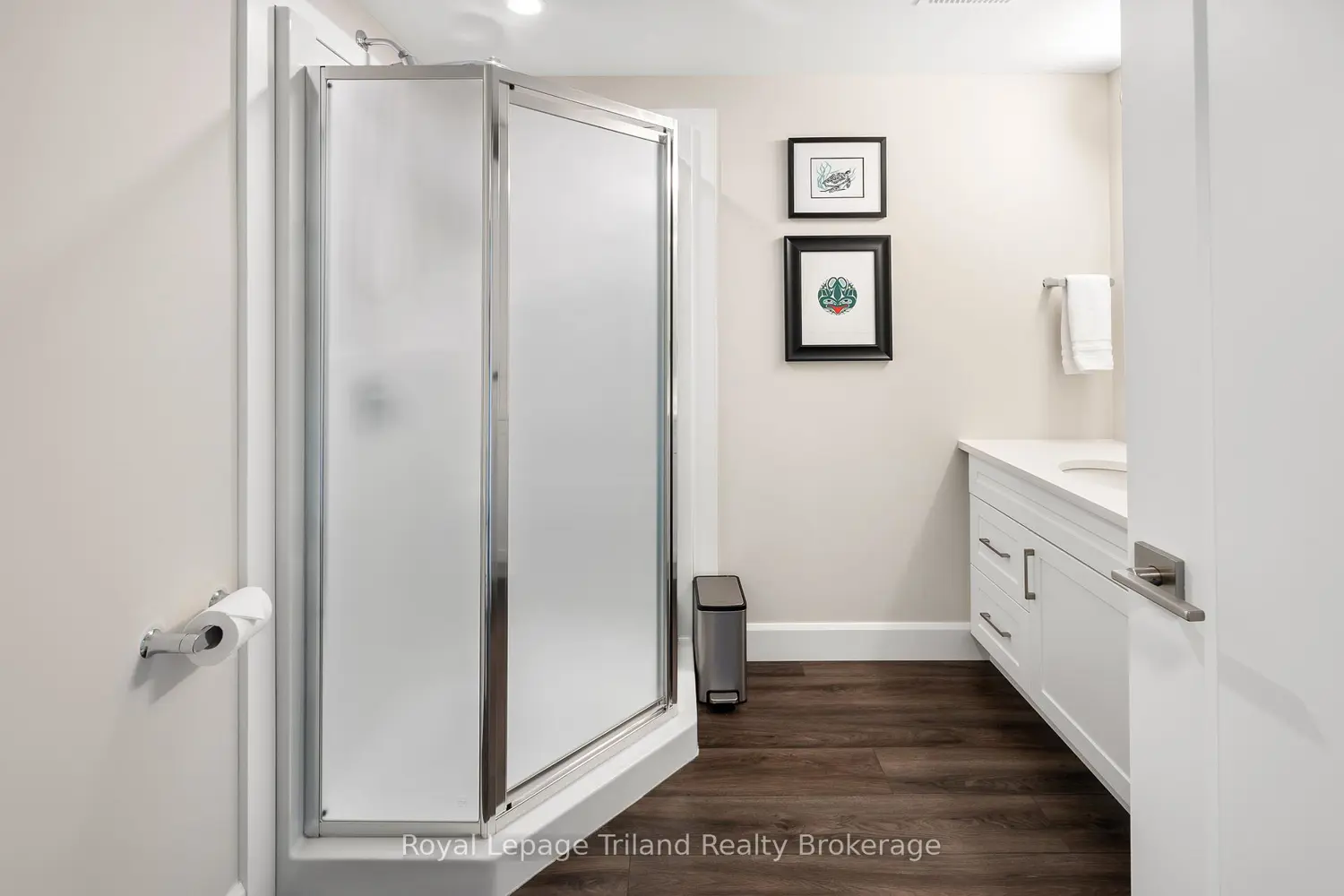 Additional image 9 of 3202 Vivian Line 37 Line 14