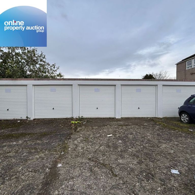 Land for saleDevelopment Opportunity/Lock-Up Garages, Crofthill Road, Glasgow, Lanarkshire G44 photo 4