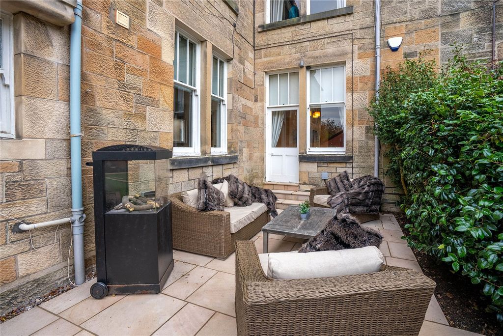 Additional image 29 of 6 bed end terrace house for saleRedlands Terrace, Glasgow, Glasgow City G12