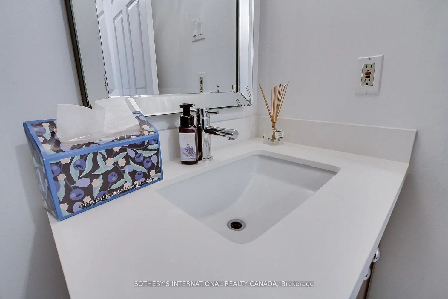 Additional image 14 of 40 Harding Boulevard 301