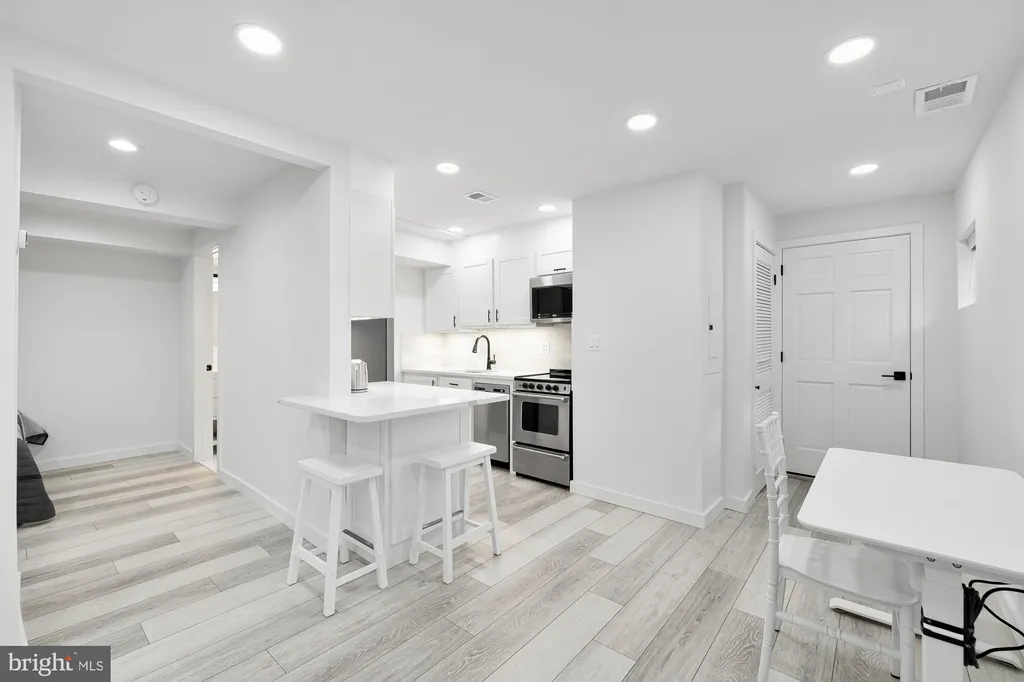 Additional image 9 of 1821 19th Street NW Unit 1, Washington, DC 20009