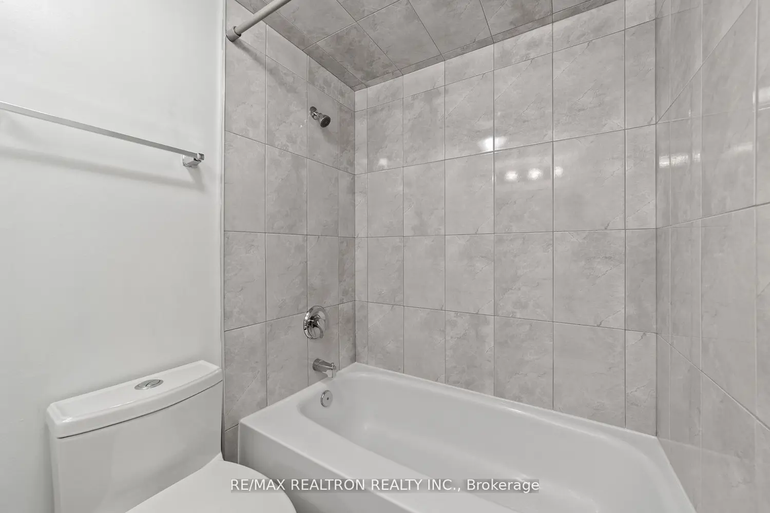 Additional image 12 of 130 Neptune Drive 702